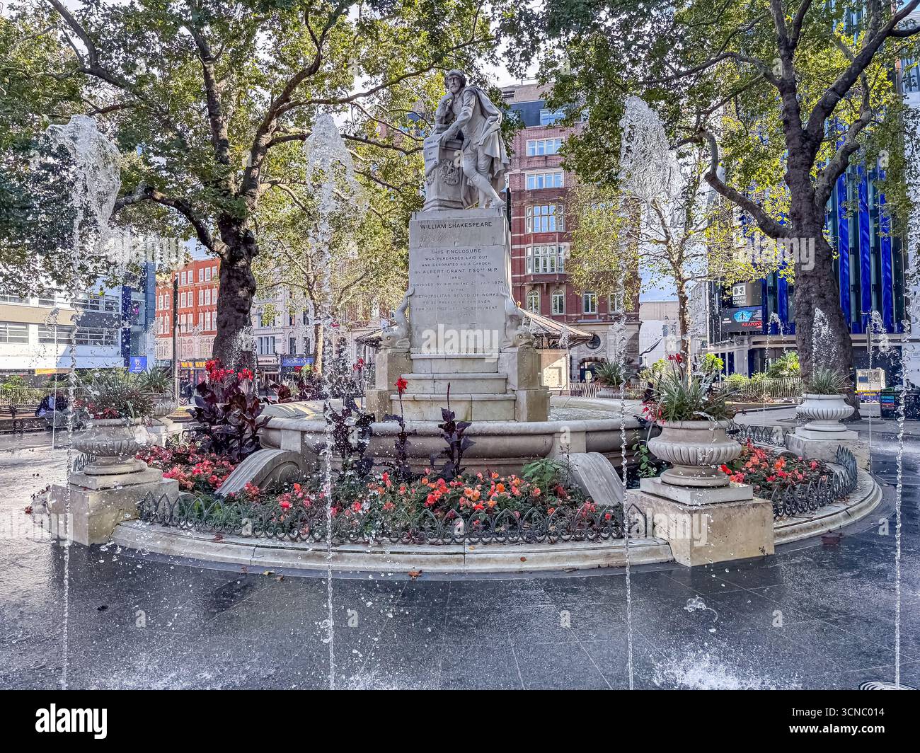 Leicester Square Gardens, London - Smartphone-aufgenommenes Stockfoto