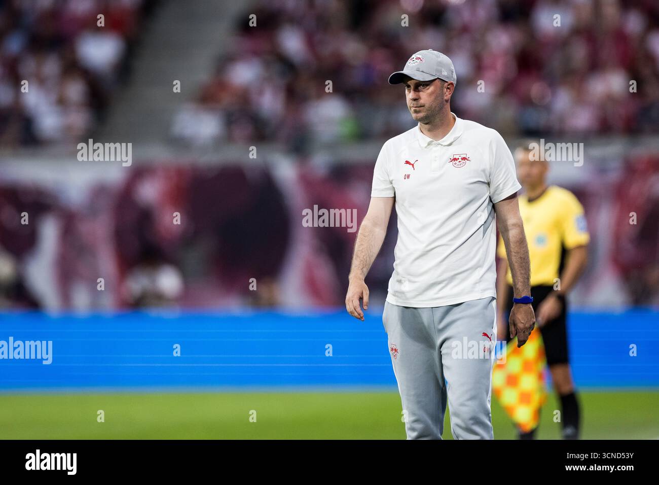 Leipzig, Deutschland. September 2025. OLE Werner (Trainer RB Leipzig) 1. Fu?Ball Bundesliga, RB Leipzig - 1. FC K?ln, Leipzig, Red Bull Arena am 20.09.2025 DFL-VORSCHRIFTEN VERBIETEN DIE VERWENDUNG VON FOTOS ALS BILDSEQUENZEN UND/ODER QUASI-VIDEO. Quelle: dpa/Alamy Live News Stockfoto