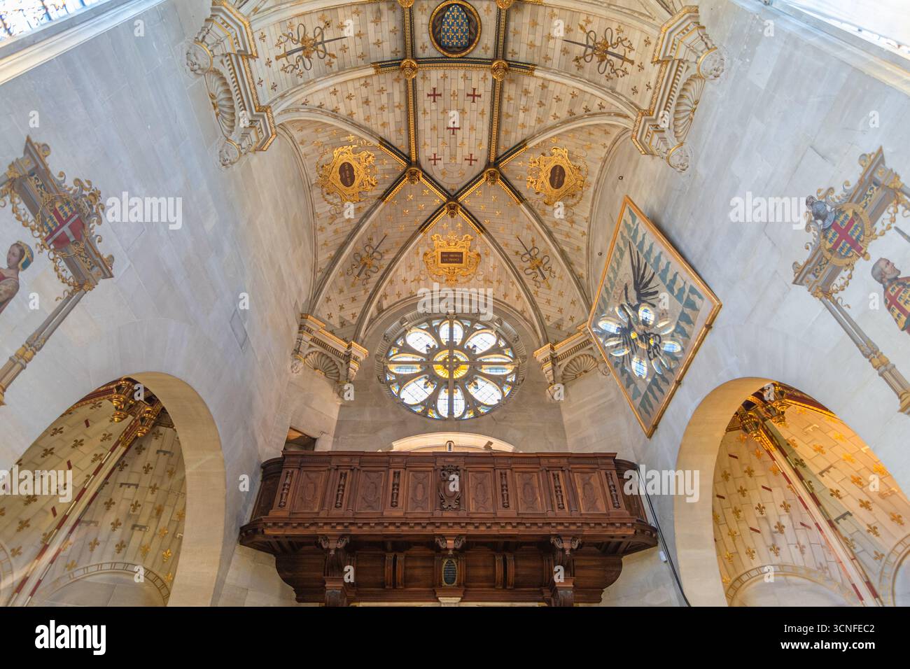 Chantilly, Frankreich - 07. August 2024: Kapelle der Burg von Chantilly, Juwelen des französischen Erbes in der Picardie. Stockfoto