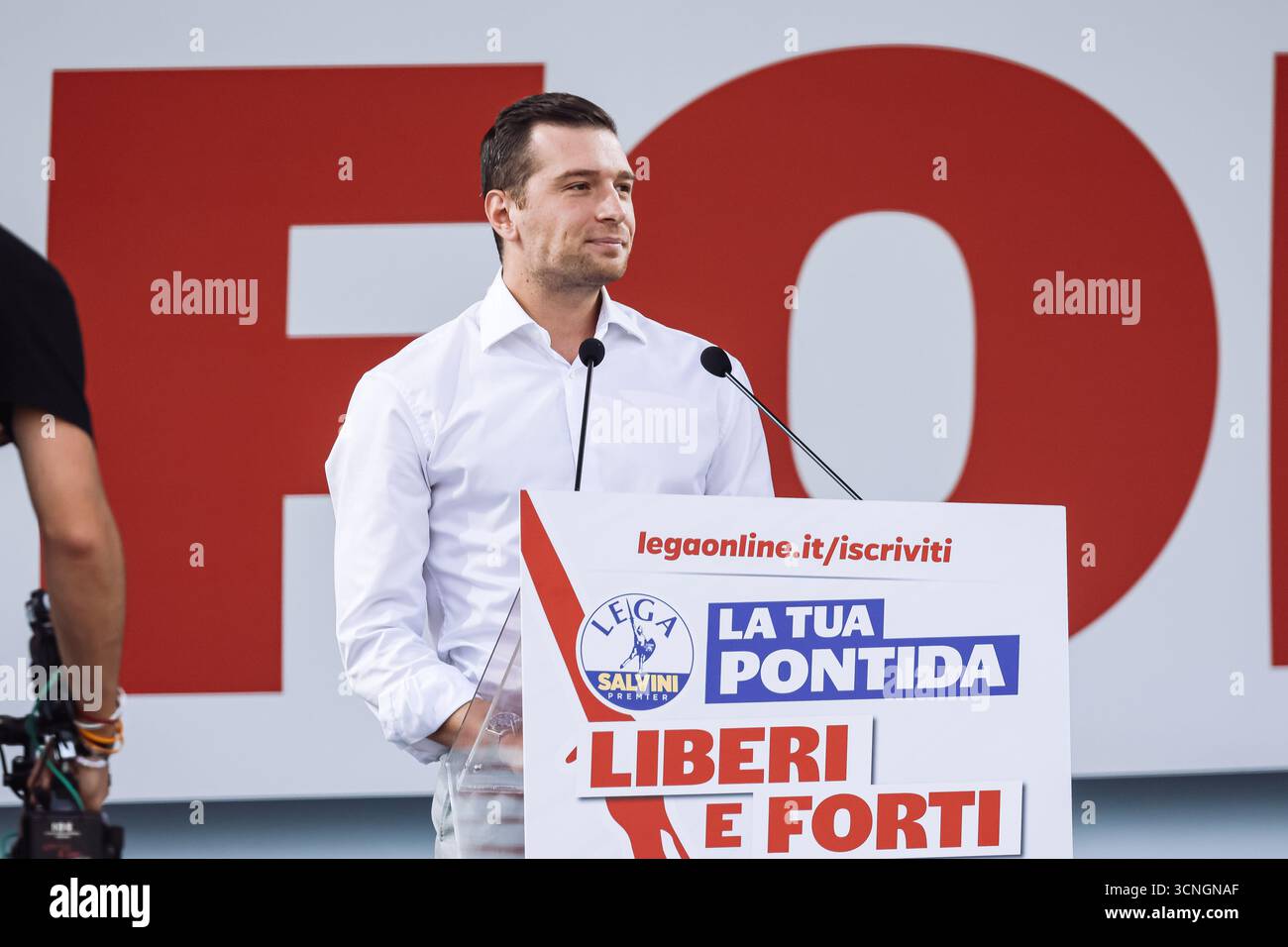Mailand, Italien. September 2025. Pontida, die politische Kundgebung der Liga-Aktivisten auf der Pontida-Wiese. Im Bild: Jordan Bardella (Vorsitzender der Gruppe Patriots for Europe im Europäischen Parlament und Präsident der nationalen Rallye) Credit: Independent Photo Agency/Alamy Live News Stockfoto