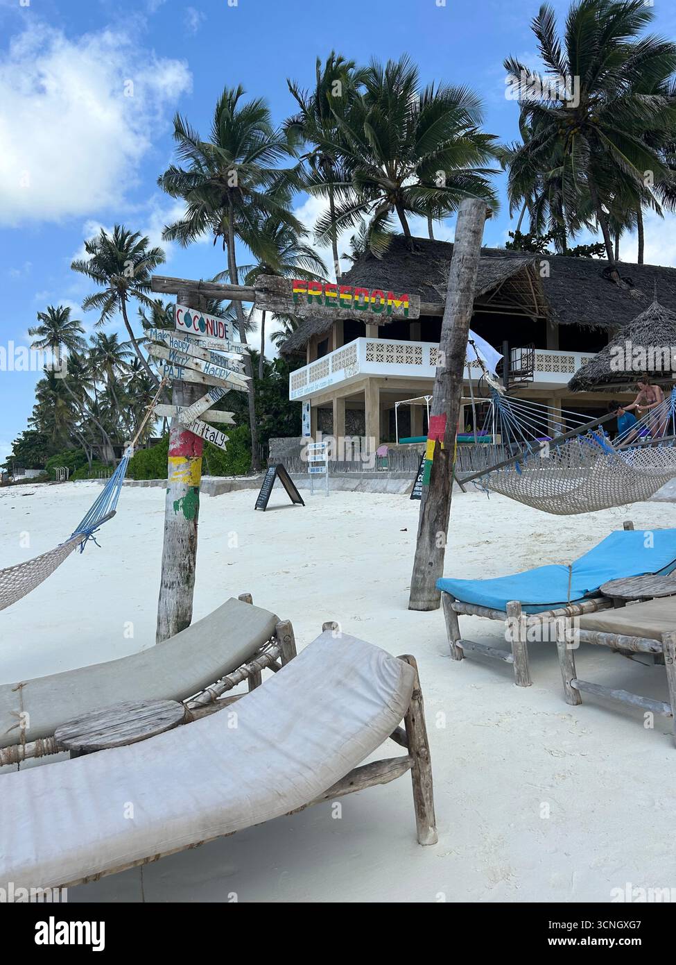 Tropische Strandszene - Smartphone-aufgenommenes Stockfoto