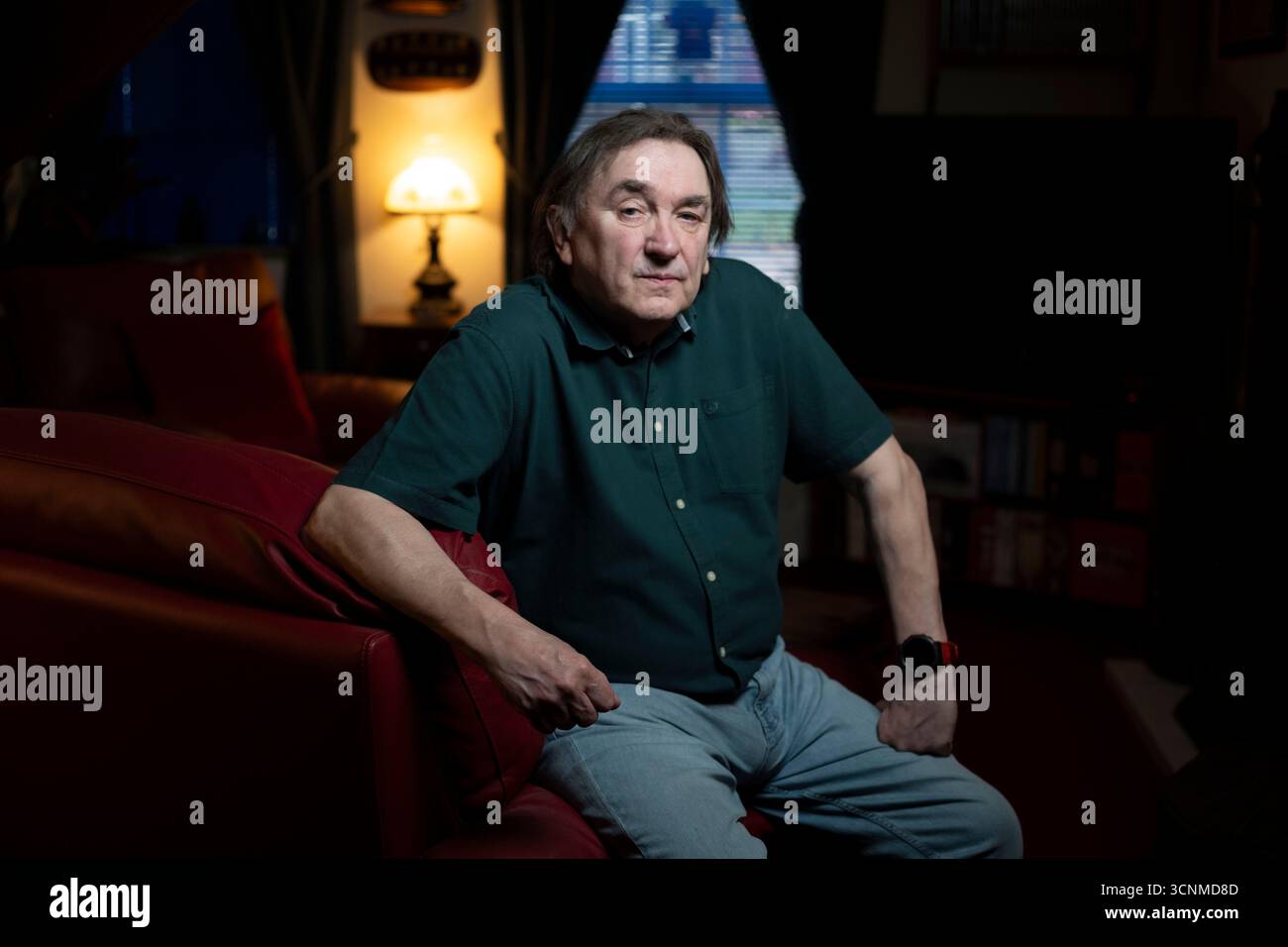 Ivan Dunne zu Hause in Carshalton, sein Bruder PC Patrick Dunne wurde 1993 in Clapham, London, durch einen einzigen Schuss in die Brust getötet. Stockfoto