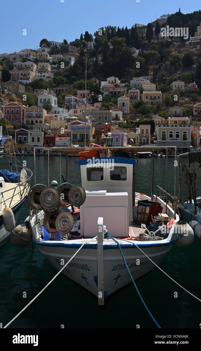 Fischerboot Symi Harbour Griechenland Stockfoto