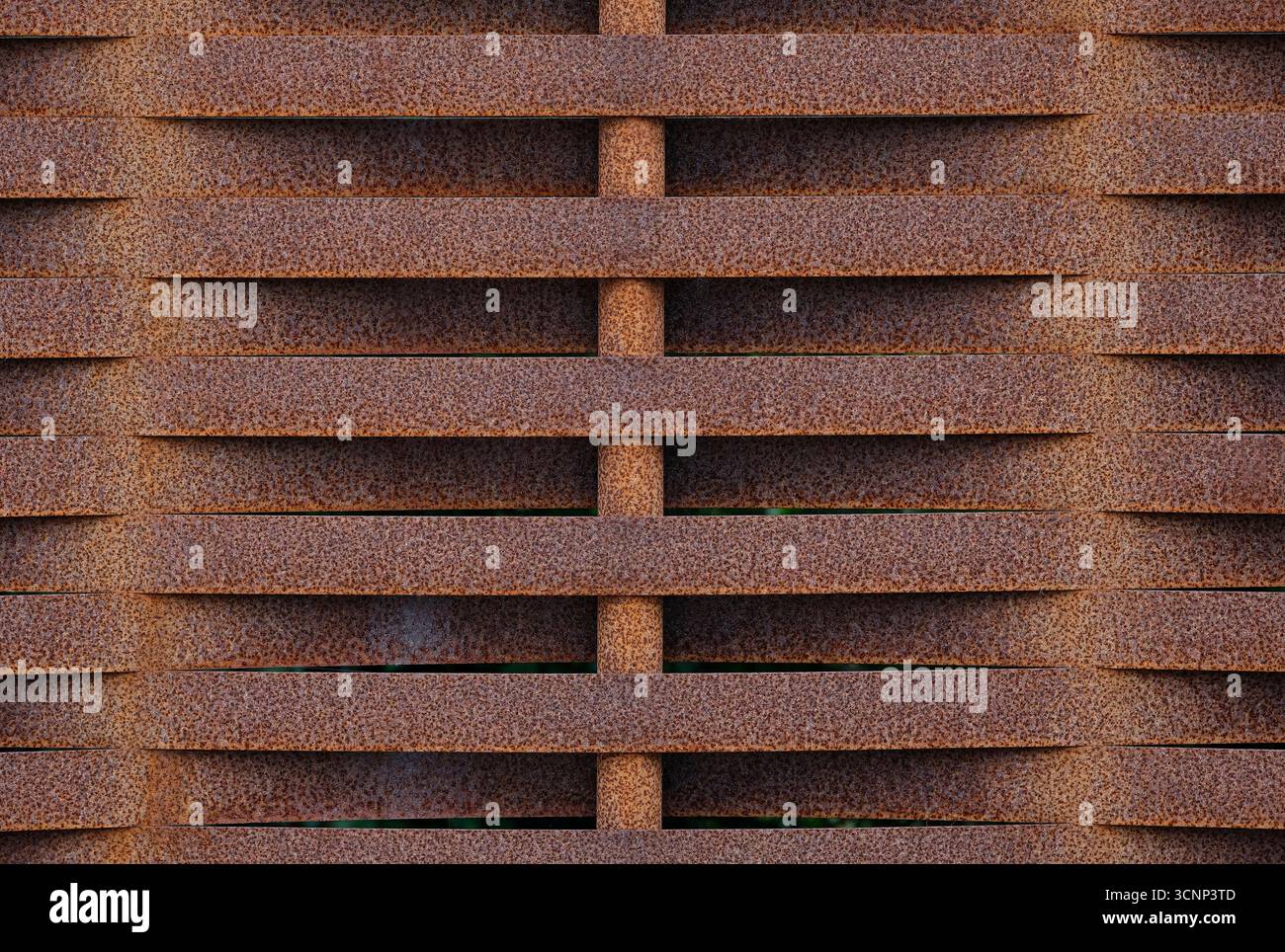 Rostiger Metallzaun, Nord-norfolk, england Stockfoto