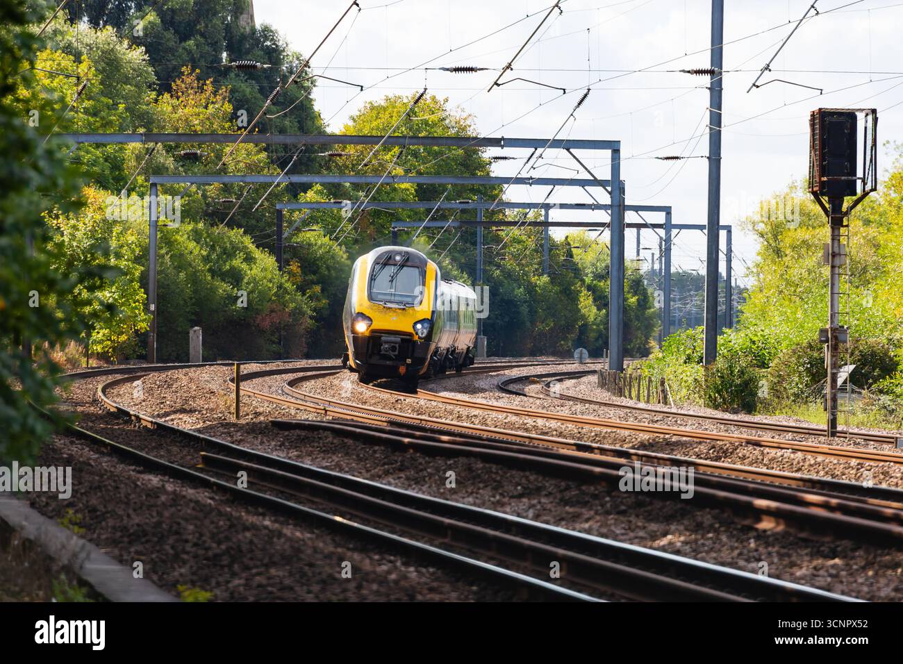 Grand Central Railway, Super Voyager, Class 221, Intercity Express Richtung Norden bei Offord Cluny, Cambridgeshire, England Stockfoto