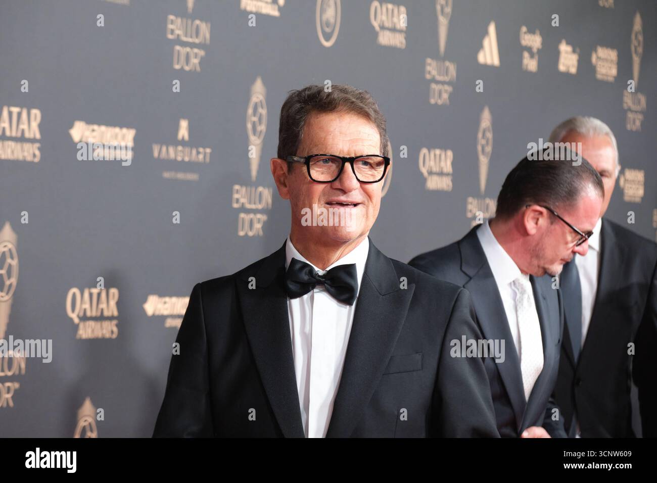 Paris, Íle-de-France, Frankreich - 22. September 2025: Fabio Capello im Ballon d'Or 2025 Roter Teppich, Teil der Ballon d'Or 2025 Gala, gefeiert im Theatre du Châtelet in Paris. Quelle: Rubén Gil/Alamy Live News. Stockfoto