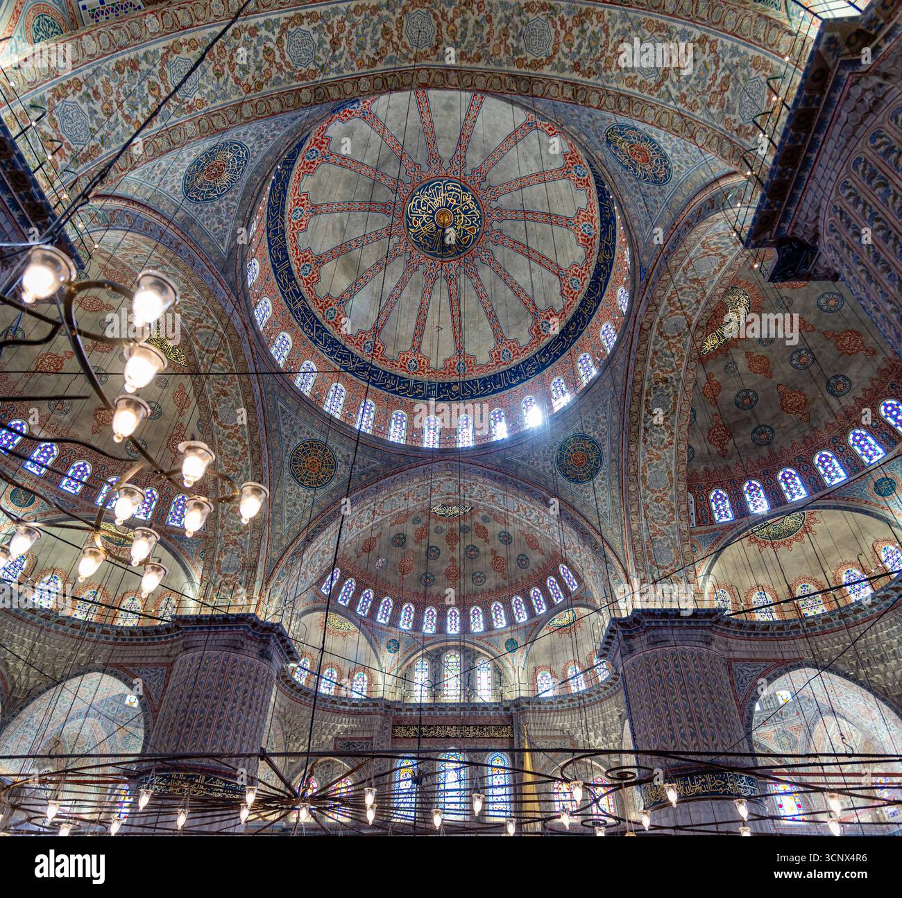 In der Blauen Moschee, offiziell Sultan-Ahmed-Moschee, Istanbul, Turkiye Stockfoto