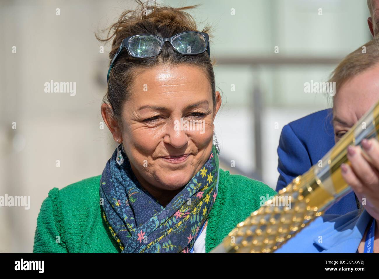 Linden Kemkaran (ReformUK), Leiter des Kent County Council, außerhalb der County Hall, Maidstone während der Baton for Hope Tour am 22. September 2025 Stockfoto