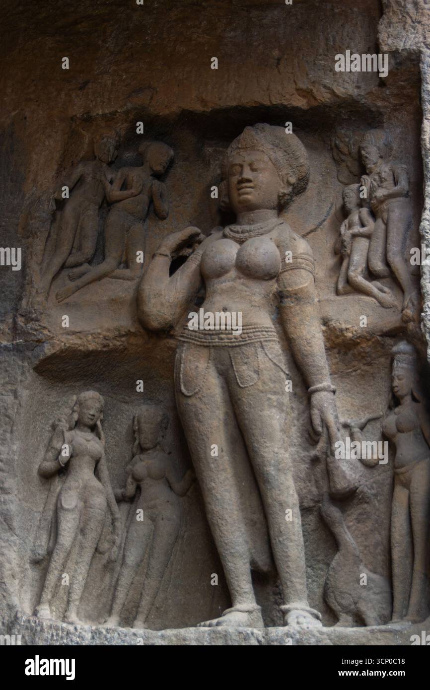 Die Skulptur der weiblichen Gottheit im Inneren der Höhle Stockfoto