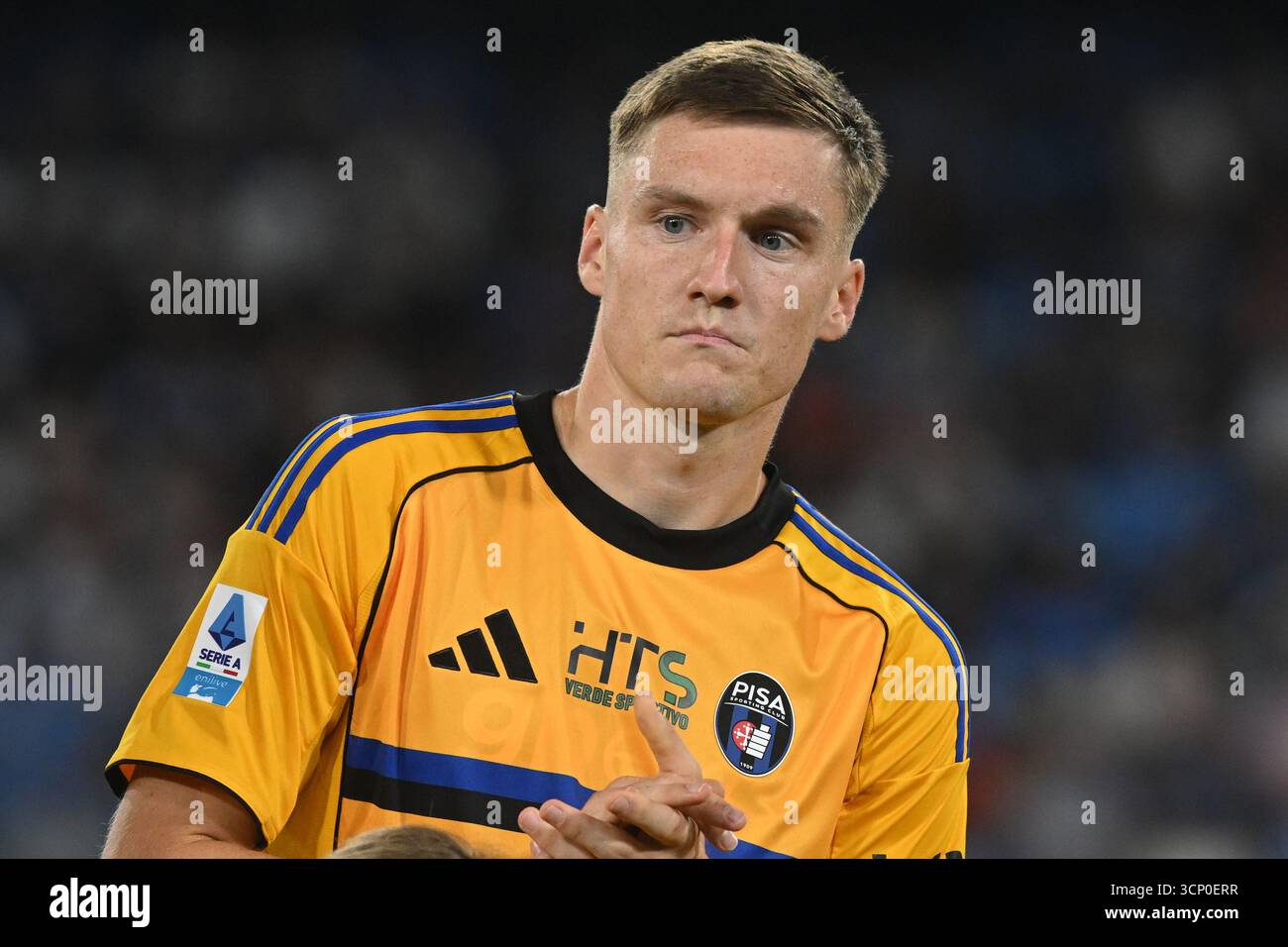 Michel Aebischer von Pisa SC 1990 sieht in der Serie A Enilive zwischen SSC Napoli vs Pisa S.C. 1909, Endpunktzahl 3:2, in Neapel, Italien. , . Am 22. September 2025. (Foto: Agostino Gemito/Pacific Press/SIPA USA) Credit: SIPA USA/Alamy Live News Stockfoto