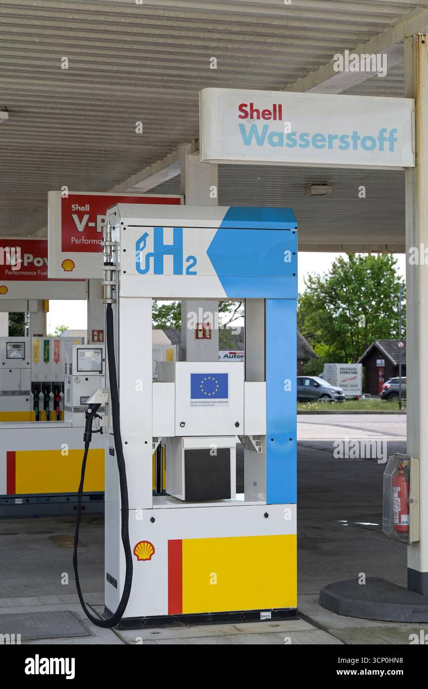 DEUTSCHLAND, SH, Handewitt, Shell Tankstelle mit H2 Mobility Wasserstoff Zapfsäule, H2 Mobility Deutschland GmbH ist ein privates Unternehmen, das von verschiedenen Gesellschaftern getragen wird, darunter Air Liquide, Daimler, Linde, OMV, Shell, Total und BMW Stockfoto