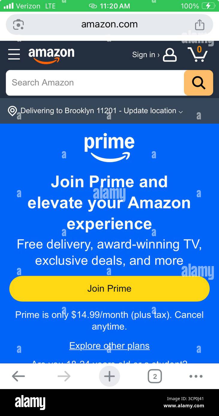 23. September 2025, New York City, New York, USA: Kartellverfahren gegen Amazon Prime beginnt: Die Federal Trade Commission (FTC) ist vor Gericht, um zu prüfen, ob Amazon Kunden dazu verleitet hat, sich für seinen Prime-Service anzumelden, und es dann schwierig gemacht hat, die Stornierung zu beenden. Die Klage wurde ursprünglich im Juni 2023 eingereicht.Apple iPhone Screengrab der Amazon Prime Bannerseite. (Kreditbild: © Billy Tompkins/ZUMA Press Wire) NUR REDAKTIONELLE VERWENDUNG! Nicht für kommerzielle ZWECKE! Stockfoto