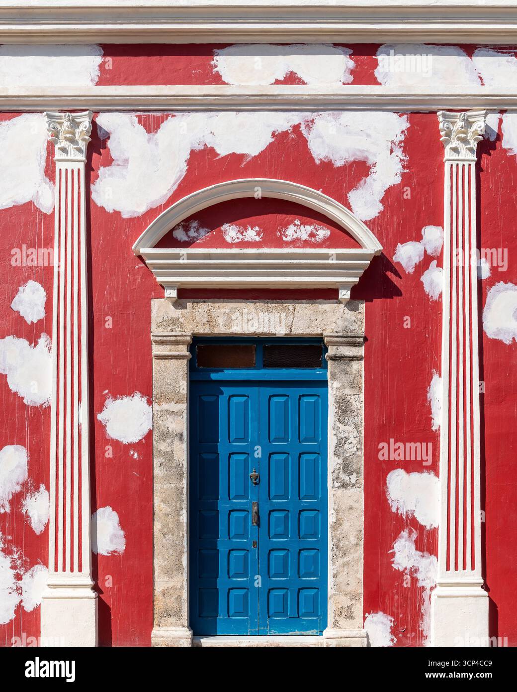Koloniale Fassadenarchitektur in Restauration, Campeche City, Mexiko. Stockfoto