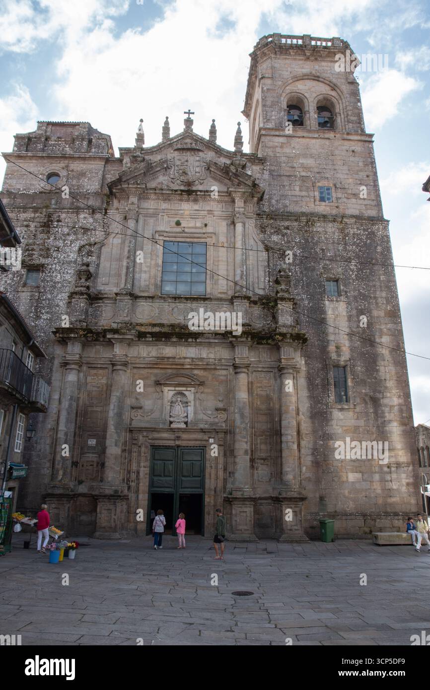 Die Kirche St. Agostino ist ein ehemaliges Kloster in Santiago de Compostela Stockfoto