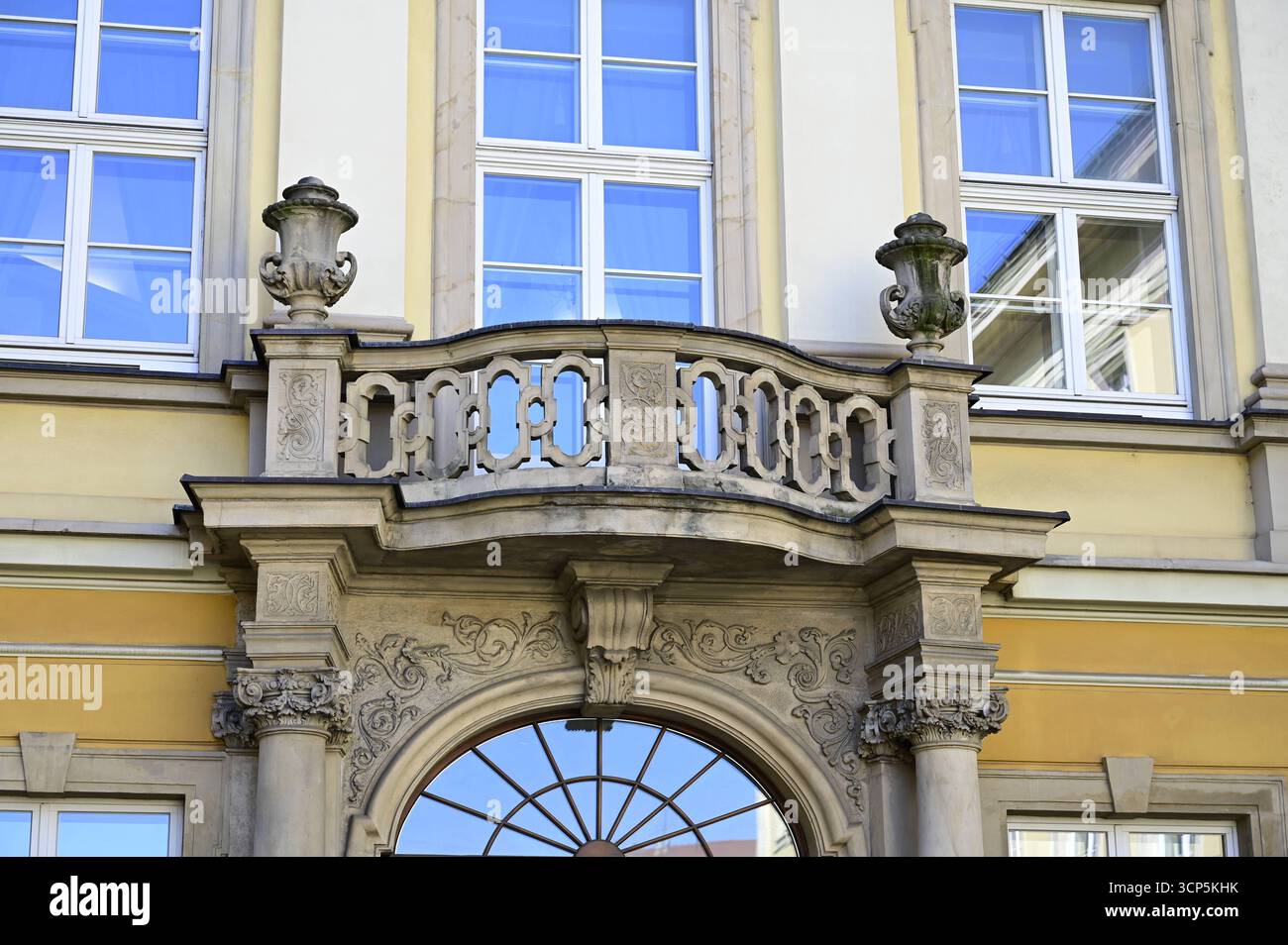 Breslau in der Woiwodschaft Dolnoslaskie in Polen. Breslauer, Breslau, 20.09.2025 Königsschloss und Historisches Museum, Breslauer Stadtschloss, Palac Krolewski, Muzeum Historycne mit Schlossgarten in Breslau, Breslau in der Woiwodschaft Dolnoslaskie in Polen. Breslau, Breslau, 20.09.2025 Woiwodschaft Dolnoslaskie Polen *** Breslau, Breslau in der Woiwodschaft Dolnoslaskie Polen *** Breslau, Breslau, 20 09 2025 Königliches Schloss und Historisches Museum, Breslau Stadtschloss Breslau, Palac Krolewski, Muzeum Historycne mit Schlosgarten in Breslau, Wroclaw in der Wroclaw Wroclaw in der Wroclaw Wroclaw Woiwodschaft Dolnoslaskie Woiwodschaft Polen Stockfoto