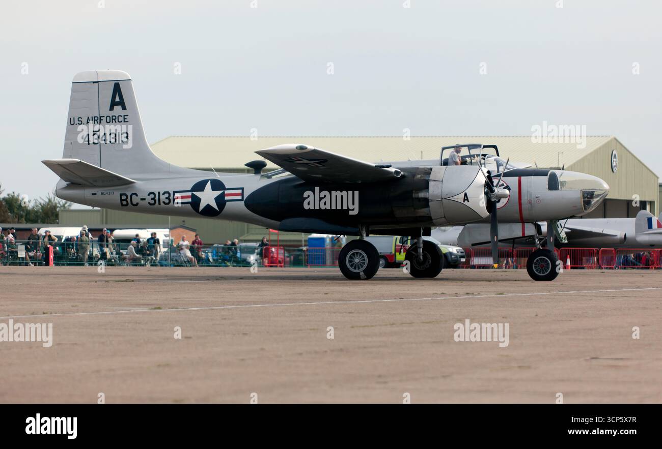 Ein Douglas A-26C Invader auf der Battle of Britain Air Show in Duxford Stockfoto