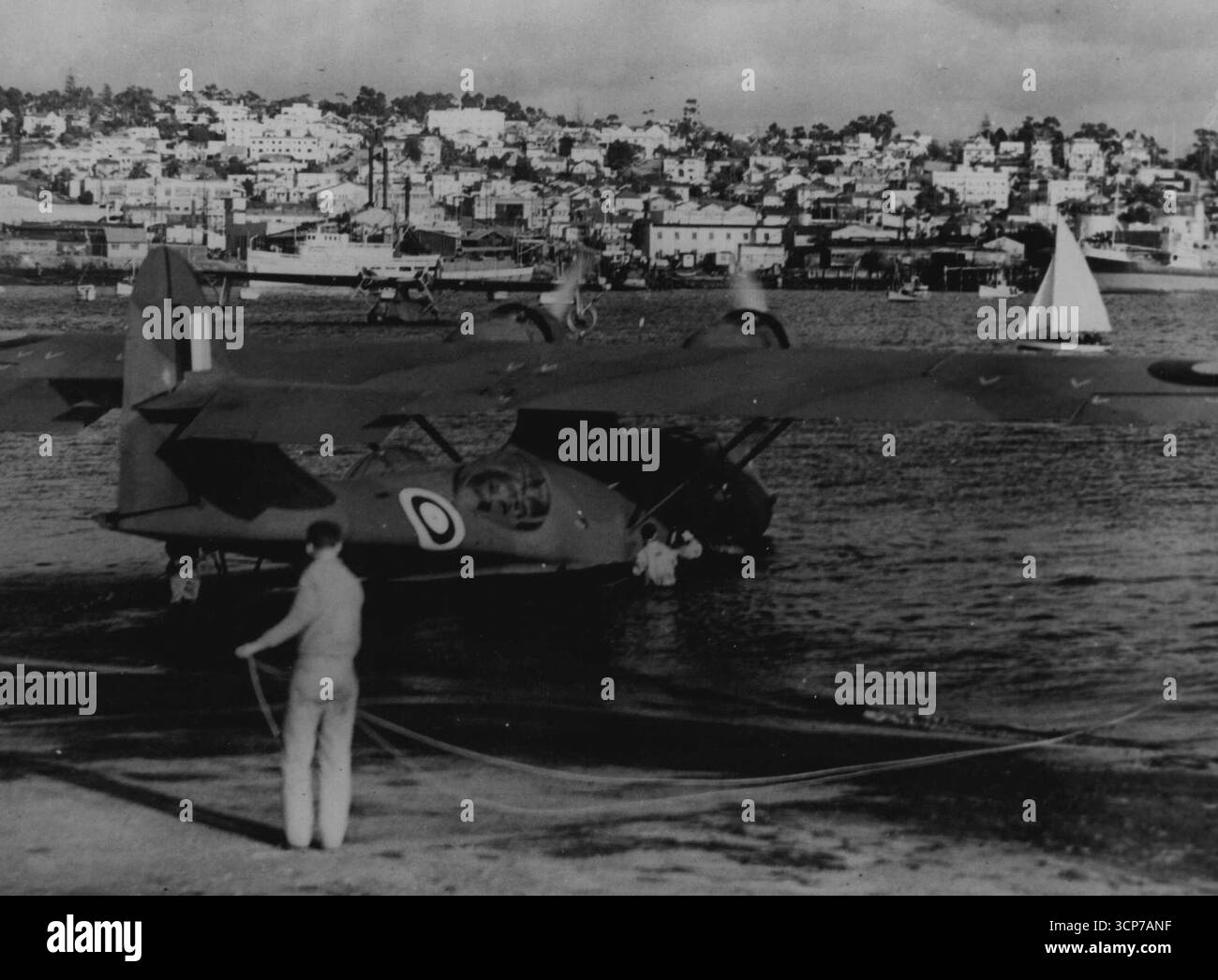 Das erste der Catalina-Flugboote, die von der Commonwealth-Regierung in den Vereinigten Staaten bestellt wurden und auf eine amerikanische Basis warten. Diese Boote wurden über den Südpazifik gebracht und eines brach den Rekord für die von Sir aufgestellte Reise. Charles Kingsford Smith. Juli 1941. Stockfoto