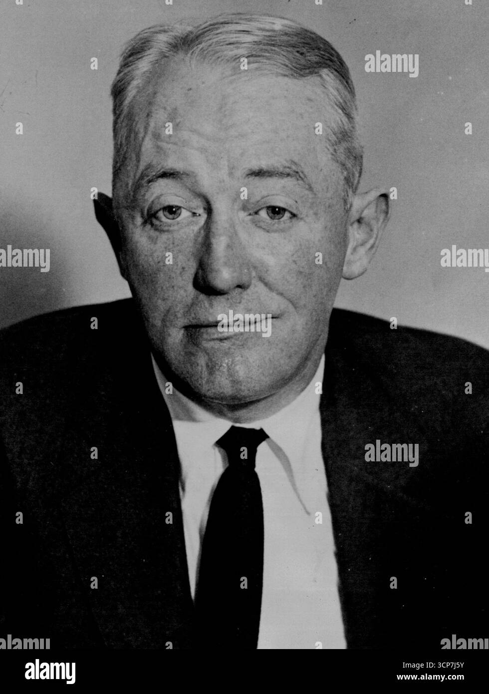 Millionäre der Bühne und des Bildschirms - die Theorie, dass das Vermögen seine Schauspielerinnen und Schauspieler nicht besonders begünstigt, wurde heute schnell explodiert, als Statistiken in den ***** veröffentlicht wurden Wöchentlich zeigte sich, dass dies bei weitem nicht die Wahrheit war. Es gibt sechs Bühnenstars, deren Finanzen über eine Million Dollar zählen und sogar mehr als die Anzahl der Filmstars, die siebenstellige Bankkonten haben. David Warfield gilt als der reichste Schauspieler der Welt. Sein Vermögen wird auf zehn bis zwölf Millionen geschätzt. März 1929. (Foto von International Newsreel Photo). Stockfoto