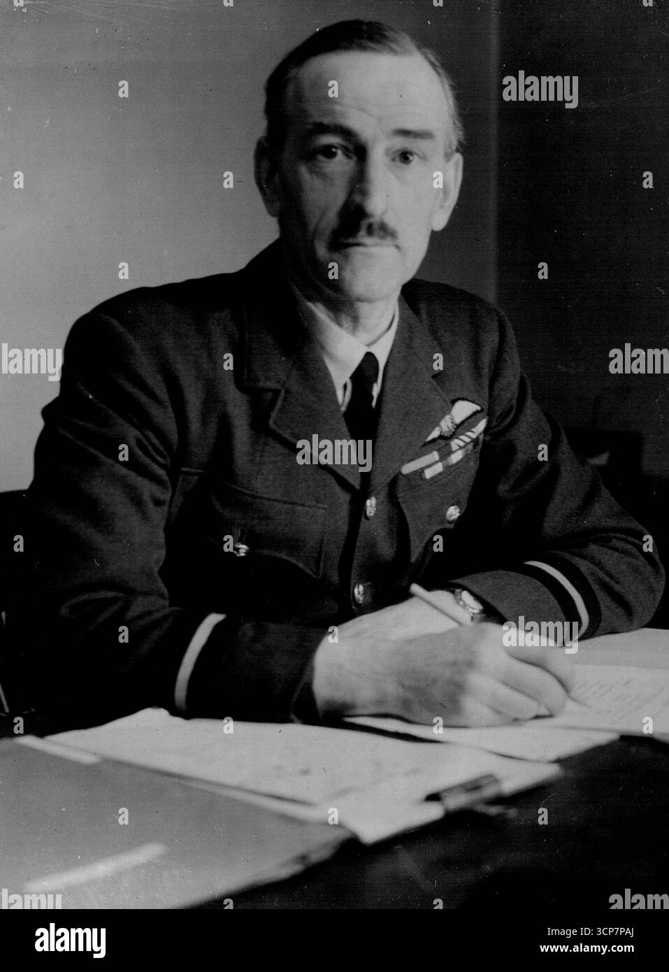 Air Commander W.A. Coryton, M.V.O., D.F.C., hat den C.B. in der Neujahrsgolfliste verliehen. August 1952. (Foto: Britisches offizielles Foto) Stockfoto
