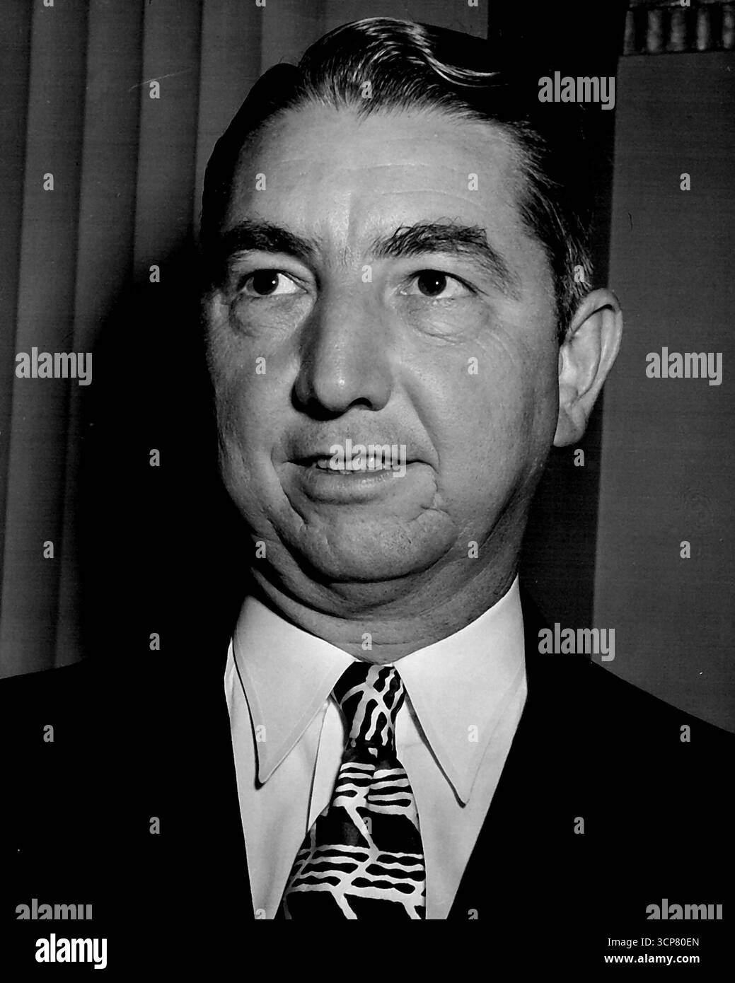 Thomas Campbell Clark, geboren: Dallas, Texas, 26. September 1899, Ausbildung: Virginia Military Institute, 1917-18, University of Texas, BA, 1921 LLB, 1922. 1530 Infanterie, US Army, 1. Weltkrieg. Zulassung zur Rechtsanwaltskammer Texas, 1922. Associated, Clark & Clark, Dallas, 1922-27 Civil District Attorney, Dallas County, 1927 Special Attorney, Bureau of war Risk Litigation, Department of Justice, 1937. Sonderangebot An Attorney Gen'l., der Kartellabteilung des Justizministeriums zugeteilt, 1938 Generalstaatsanwalt der USA seit Juni 1945, fotografiert in New York City, 28. Oktober 1946. November 1946. (Foto von World WIF Stockfoto