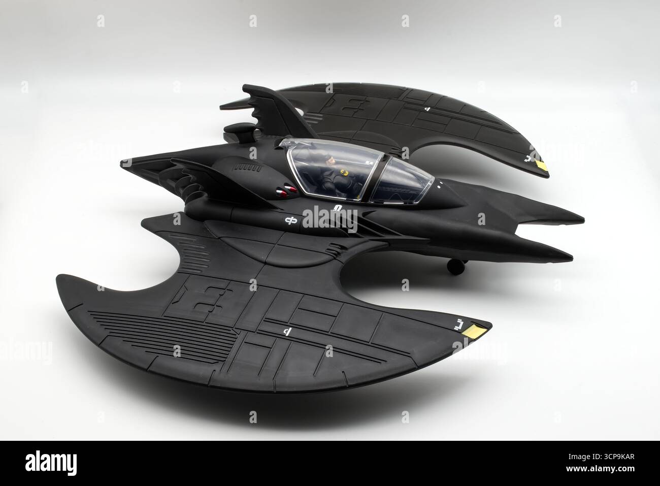 Batman Batwing von Spinmaster, isoliert auf weiß. Stockfoto