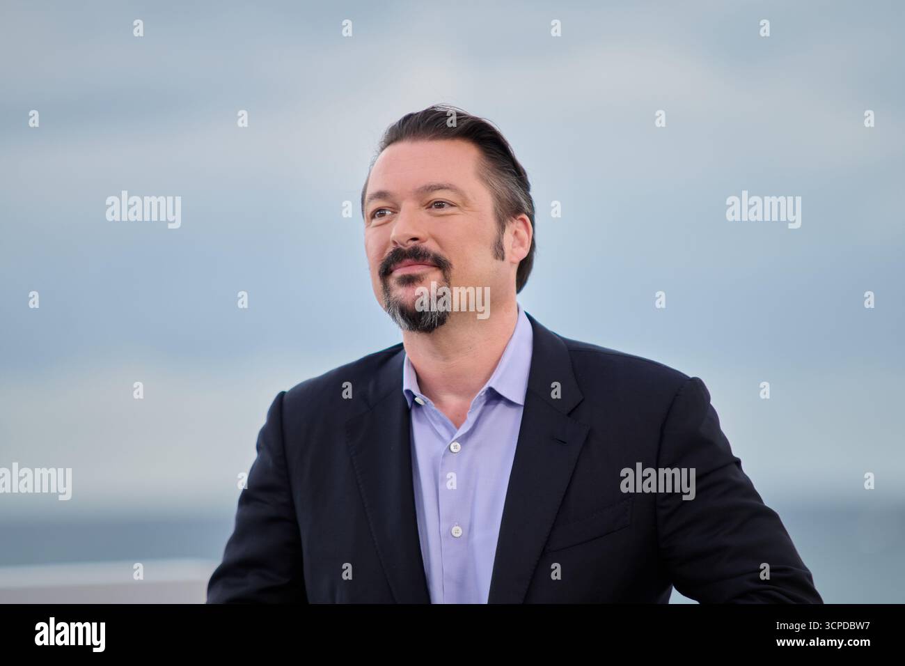 James Vanderbilt besucht den Photocall Nürnberg während des 73. San Sebastian Donostia International Film Festival am 25. September in San Sebastian, Spanien. (Foto: COOLMedia/NurPhoto) Credit: NurPhoto SRL/Alamy Live News Stockfoto