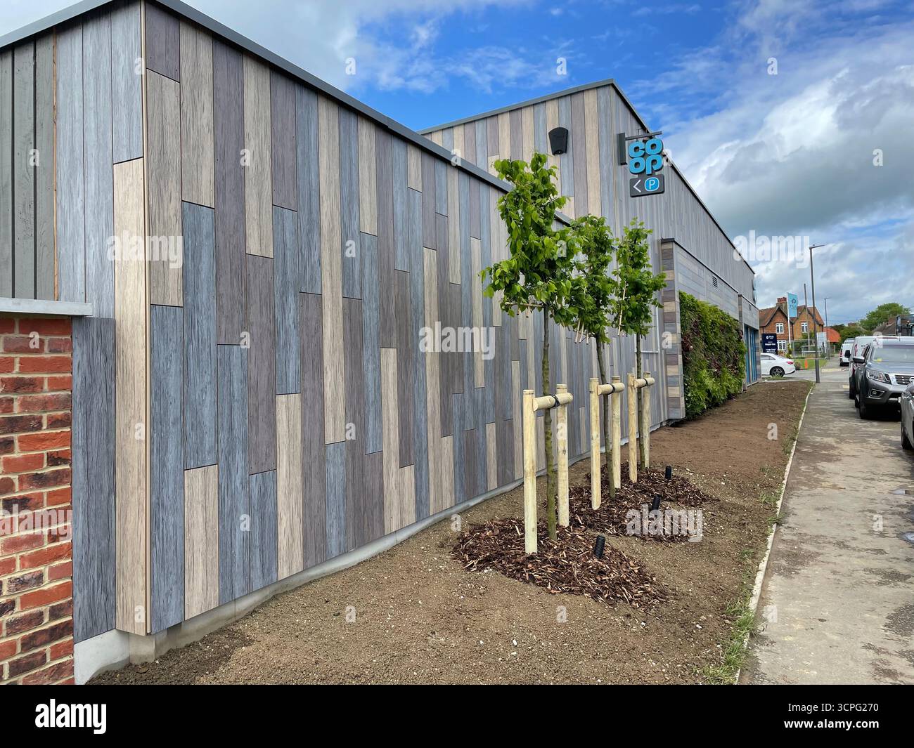 Brandneuer, nachhaltiger 24-Stunden-Laden - Smartphone-aufgenommenes Stockfoto