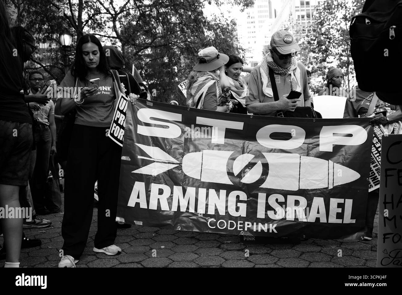 New York City, New York, Vereinigte Staaten – 26. September 2025: Protest Vor Der Generalversammlung Der Vereinten Nationen Gegen Benjamin Netanjahu Stockfoto