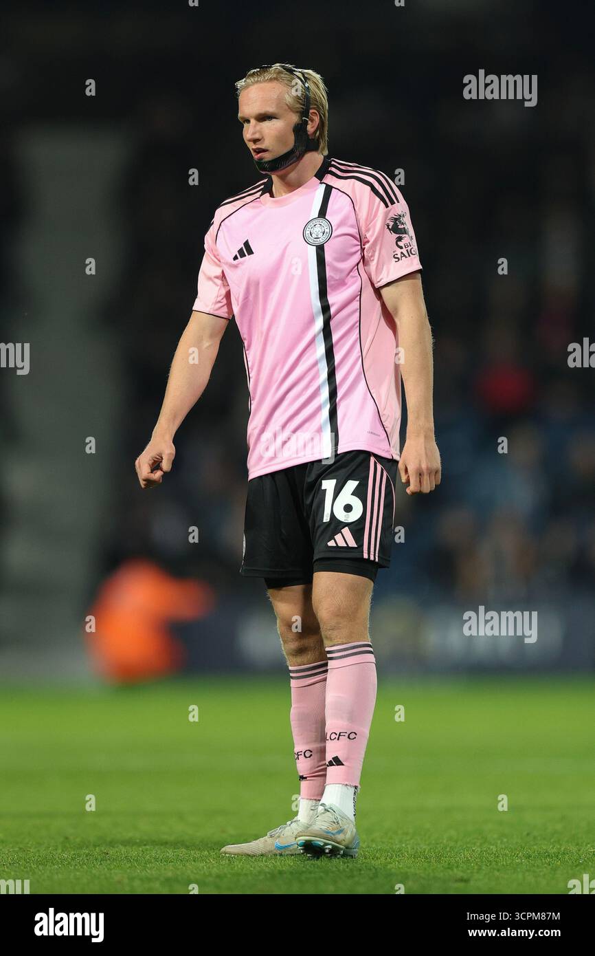 West Bromwich, Großbritannien. September 2025. Victor Kristiansen von Leicester City während des Spiels West Bromwich Albion vs Leicester City Sky Bet Championship bei den Hawthorns, West Bromwich. Der Bildnachweis sollte lauten: James Baylis/Sportimage Credit: Sportimage Ltd/Alamy Live News Stockfoto