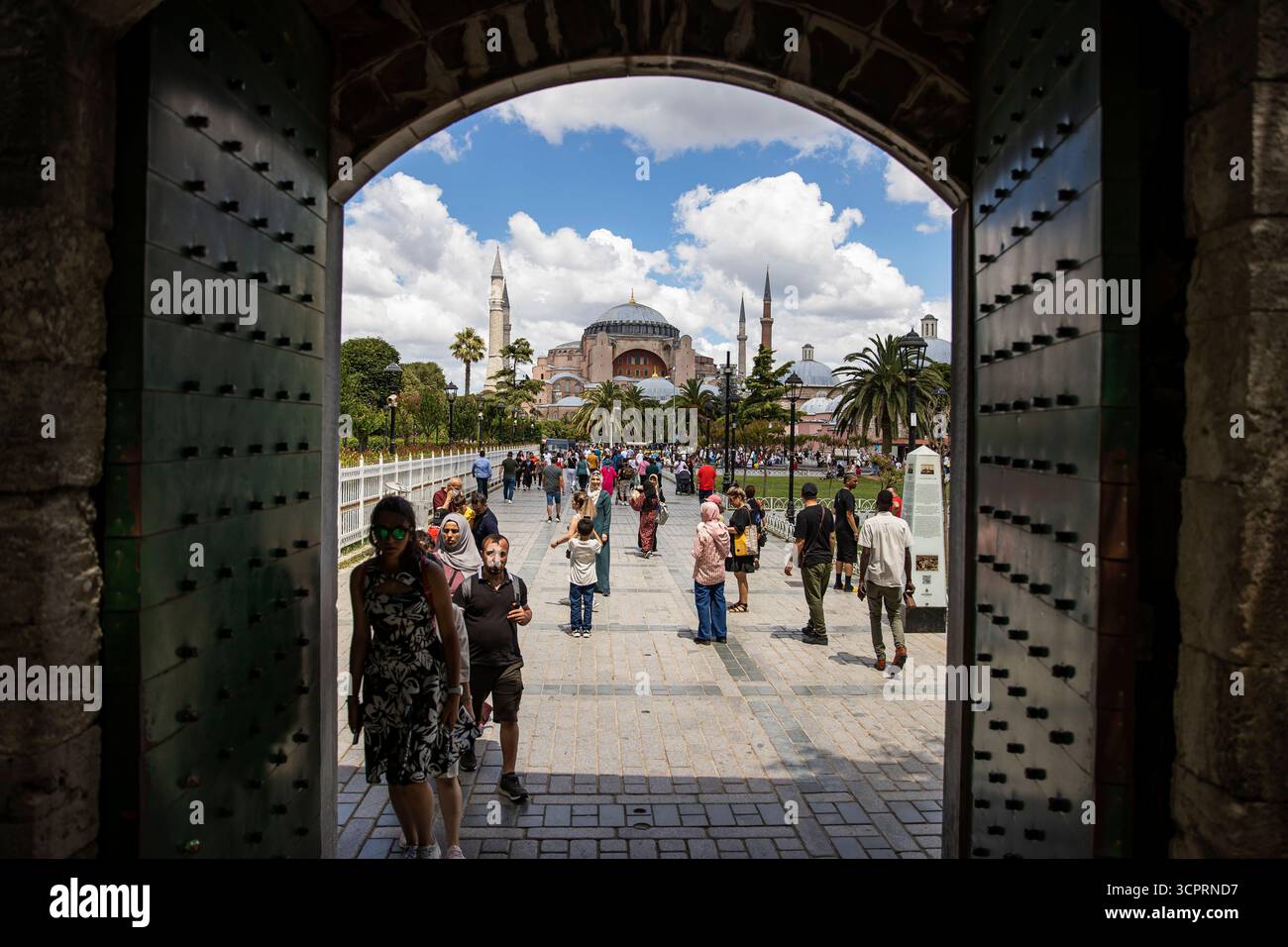 Hagia Sophia in Istanbul, Türkei, Historische byzantinische und osmanische Architektur, Ikonische Kuppel und Minarette in der Altstadt Stockfoto