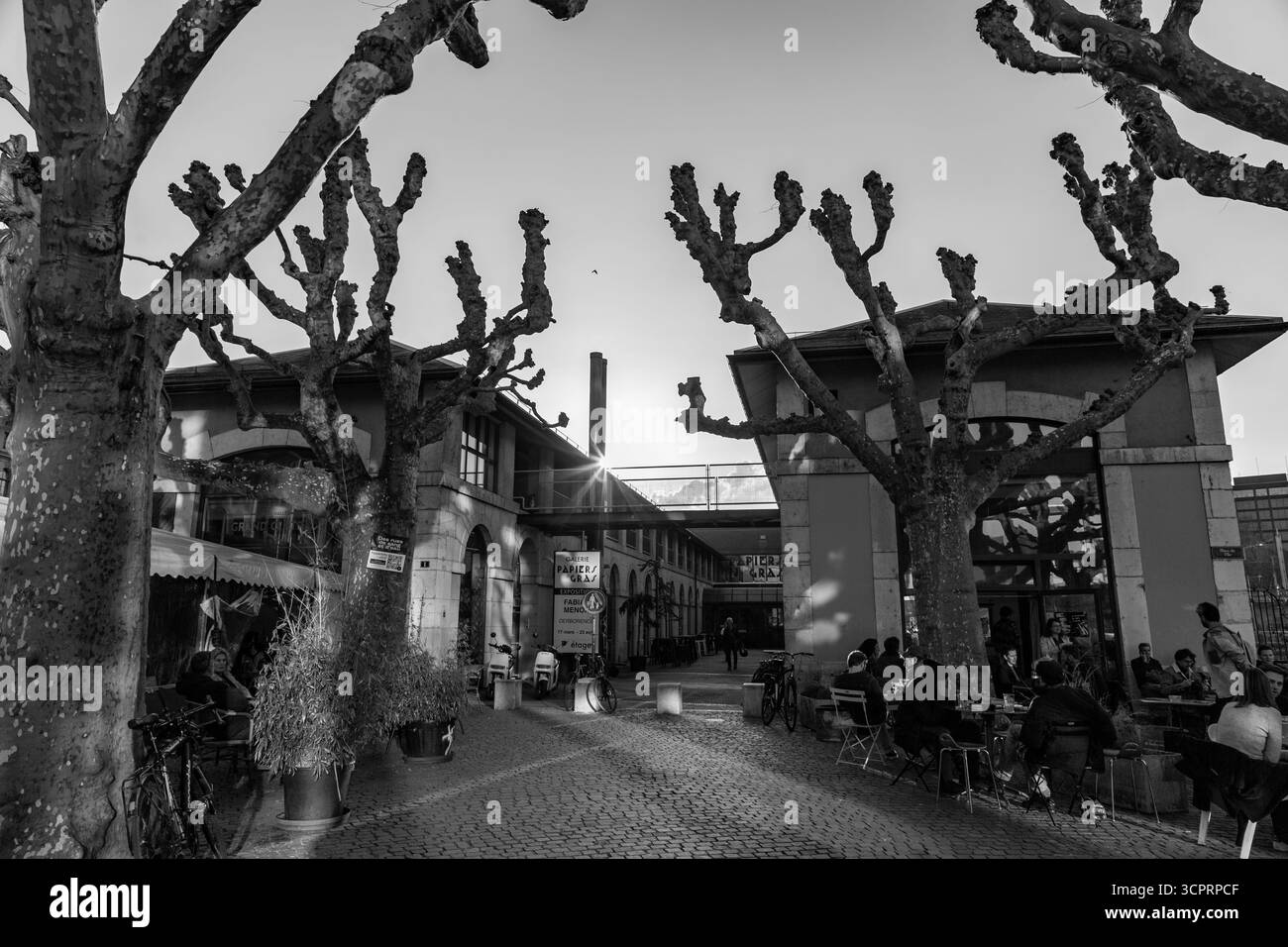 Genf, Schweiz - 24. März 2022: Grand Central Food Hall in Genf, Schweiz. Stockfoto
