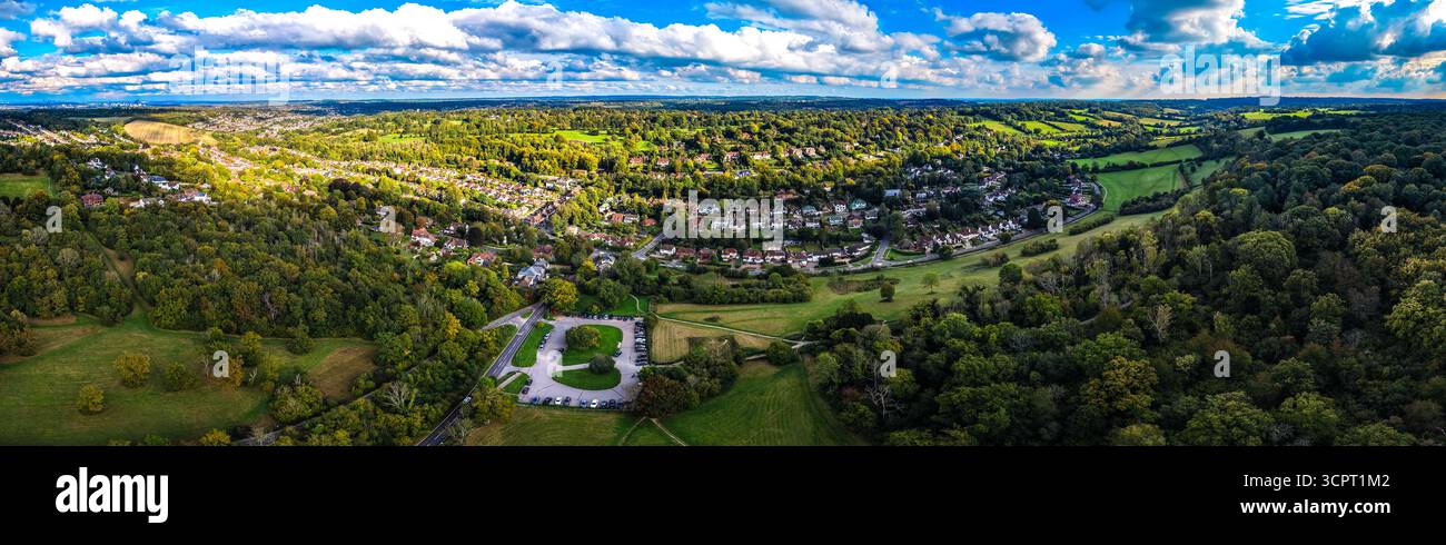 Blick aus der Vogelperspektive auf Banstead Wood & Chipstead Downs Nature Reserve, South London, England Stockfoto