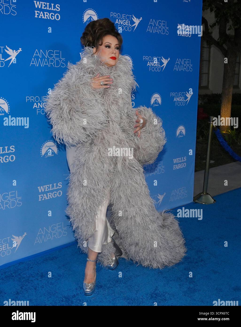 Los Angeles, Usa. September 2025. Schauspielerin Jennifer nimmt an der jährlichen Angel Awards-Gala Teil, die Tilly mit dem Angel Award im Paramount Pictures Studio in Los Angeles am Samstag, den 27. September 2025 ehrt. Seit 1989 hat Project Angel Food mehr als 20 Millionen Mahlzeiten für Menschen mit Krebs, Diabetes, Herzinsuffizienz, Nierenerkrankungen HIV/AIDS und anderen lebensbedrohlichen Krankheiten zubereitet und geliefert. Foto: Jim Ruymen/UPI Credit: UPI/Alamy Live News Stockfoto