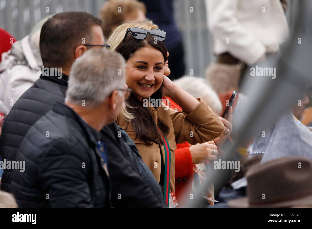 Oktoberfest im ZDF Fernsegarten Mainz, 28.09.2025 Eva Luginger Freundin von Stafan Mross bei der Oktoberfestparty in der Open-Air-Sendung ZDF Fernsehegarten Rheinland-Pfalz Deutschland Copyright: XMattiasxGränzdörferx Stockfoto Oktoberfest im ZDF Fernsegarten Mainz, 28.09.2025 Eva Luginger Freundin von Stafan Mross bei der Oktoberfestparty in der Open-Air-Sendung ZDF Fernsehegarten Rheinland-Pfalz Deutschland Copyright: XMattiasxGränzdörferx Stockfoto
