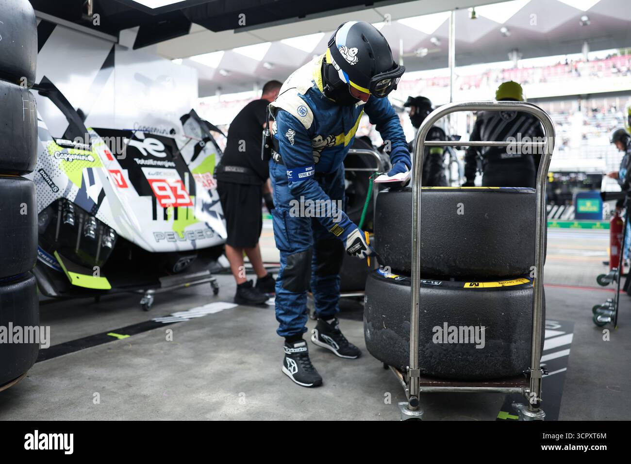 Michelin-Reifen, pneu, während der 6 Stunden von Fuji 2025, 7. Runde der FIA-Langstrecken-Weltmeisterschaft 2025, vom 26. Bis 28. September 2025 auf dem Fuji Speedway in Oyama, Shizuoka, Japan Stockfoto