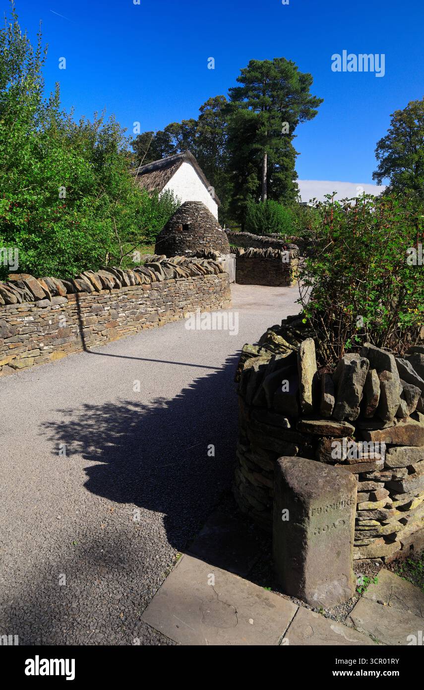 Circular Pigsty, St Fagans National Museum of History/Amgueddfa Werin Cymru, Cardiff, South Wales, Großbritannien. Stockfoto Circular Pigsty, St Fagans National Museum of History/Amgueddfa Werin Cymru, Cardiff, South Wales, Großbritannien. Stockfoto