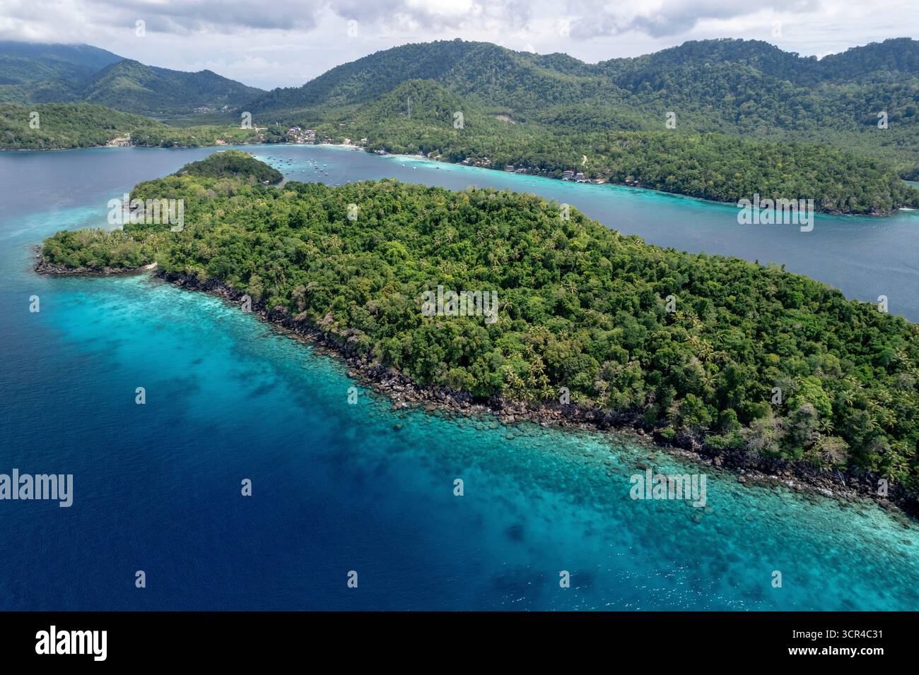 Luftaufnahme von Iboih, auf We Island in Aceh, Sumatra, Indonesien Stockfoto