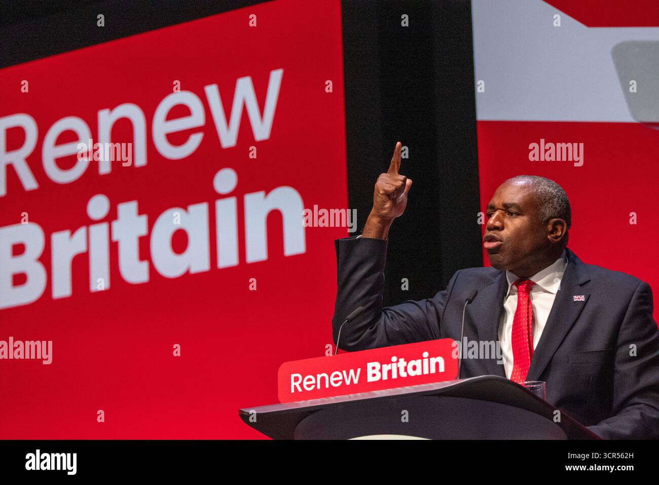 Liverpool, Großbritannien. September 2025. David Lammy Stellvertretender Premierminister des Vereinigten Königreichs und Justizminister Liverpool UK hält seine Rede in Liverpool UK . Bildnachweis: GaryRobertsphotography/Alamy Live News Stockfoto