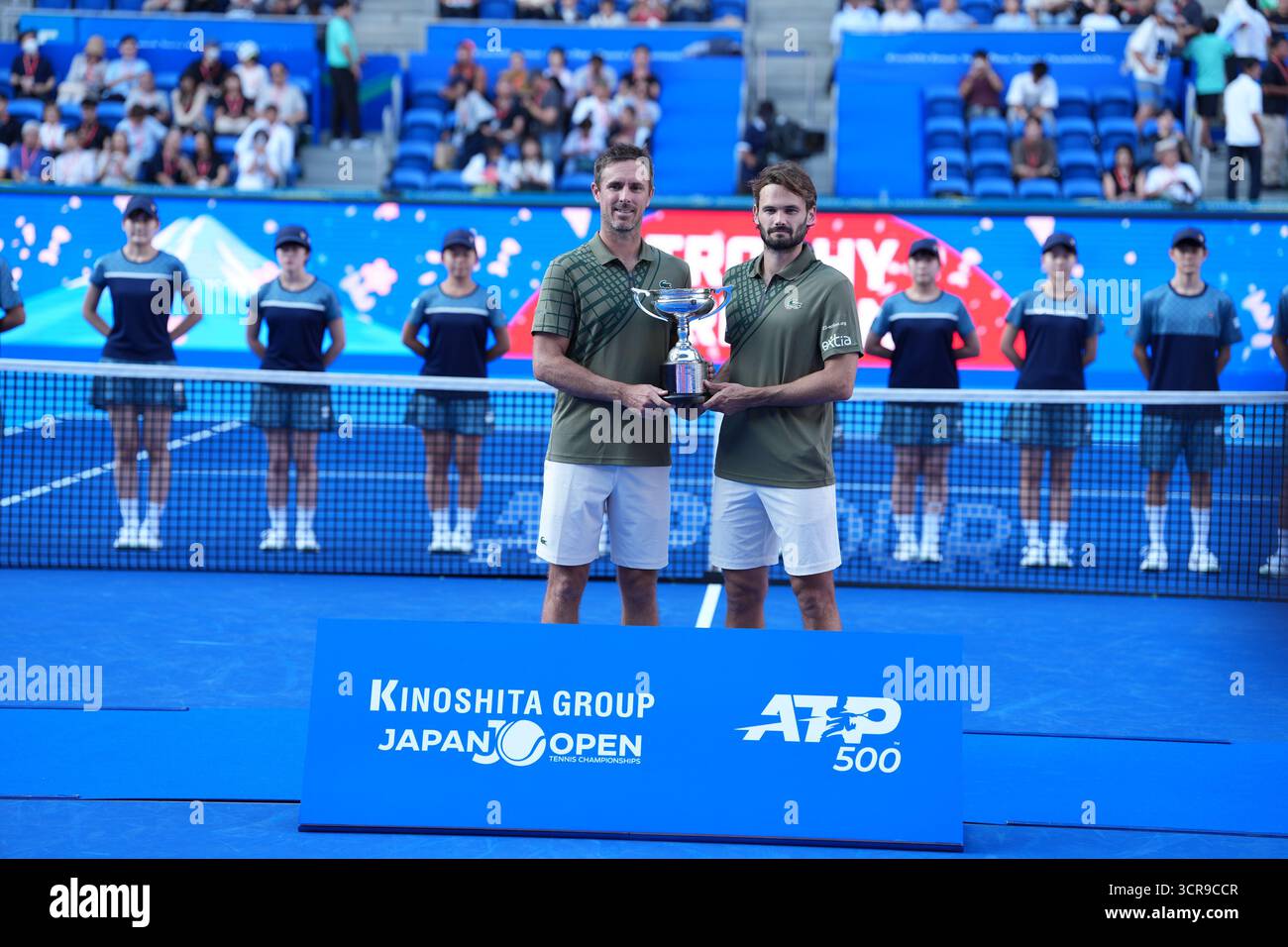 Tokio, Japan. 30. September 2025. Rohan Bopanna und Takeru Yuzuki aus Japan verloren bei den ATP500 Kinoshita Group Japan Open Tennis Championships 2025 in Tokio ihr Doppel-Finale gegen Hugo Nys aus Monaco und Edouard Roger-Vasselin. Quelle: Ranjith Kumar/Alamy Live News Stockfoto