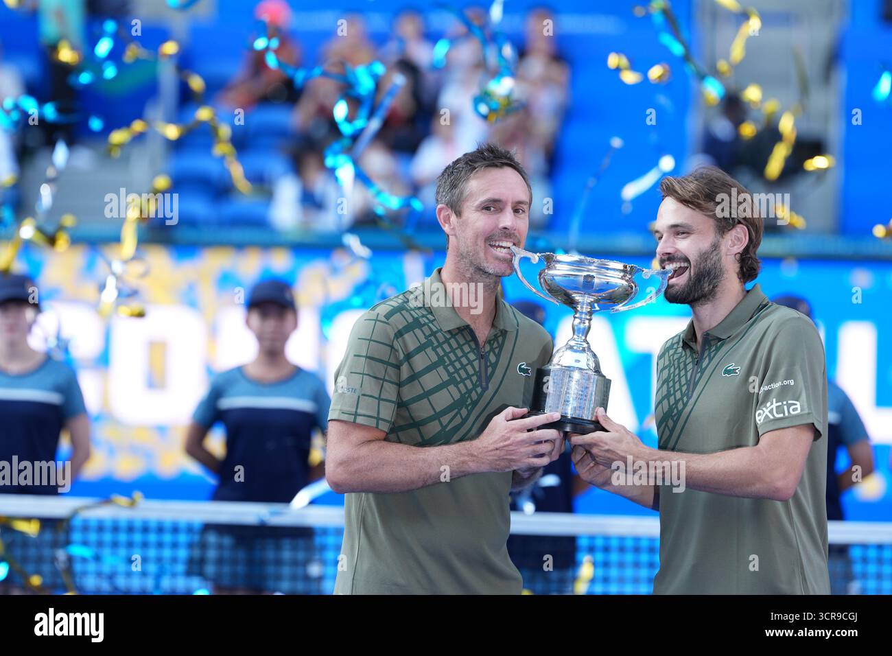 Tokio, Japan. 30. September 2025. Rohan Bopanna und Takeru Yuzuki aus Japan verloren bei den ATP500 Kinoshita Group Japan Open Tennis Championships 2025 in Tokio ihr Doppel-Finale gegen Hugo Nys aus Monaco und Edouard Roger-Vasselin. Quelle: Ranjith Kumar/Alamy Live News Stockfoto