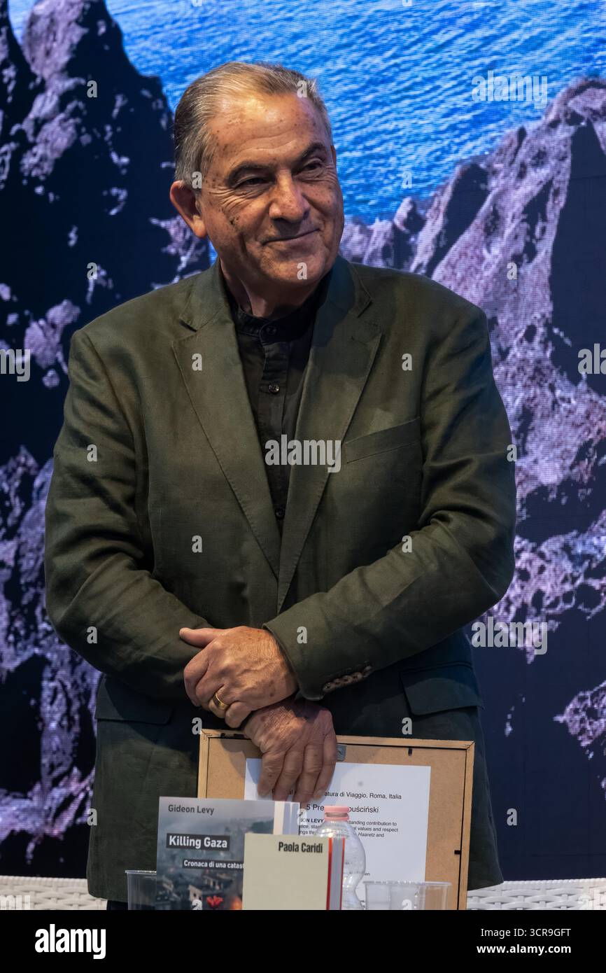 Der israelische Journalist Gideon Levy, Kolumnist der Tageszeitung Haaretz, am 28. September 2025 in Rom. Stockfoto