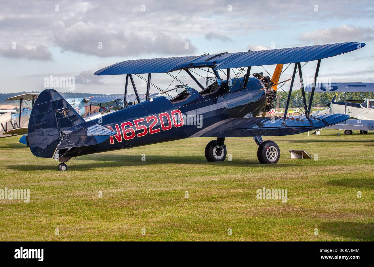 Boeing-Stearman Model 75 American Doppeldecker auf Goodwood Revival 07 Goodwood Motor Circuit, Chichester, West Sussex, PO18 0PH, Vereinigtes Königreich Stockfoto