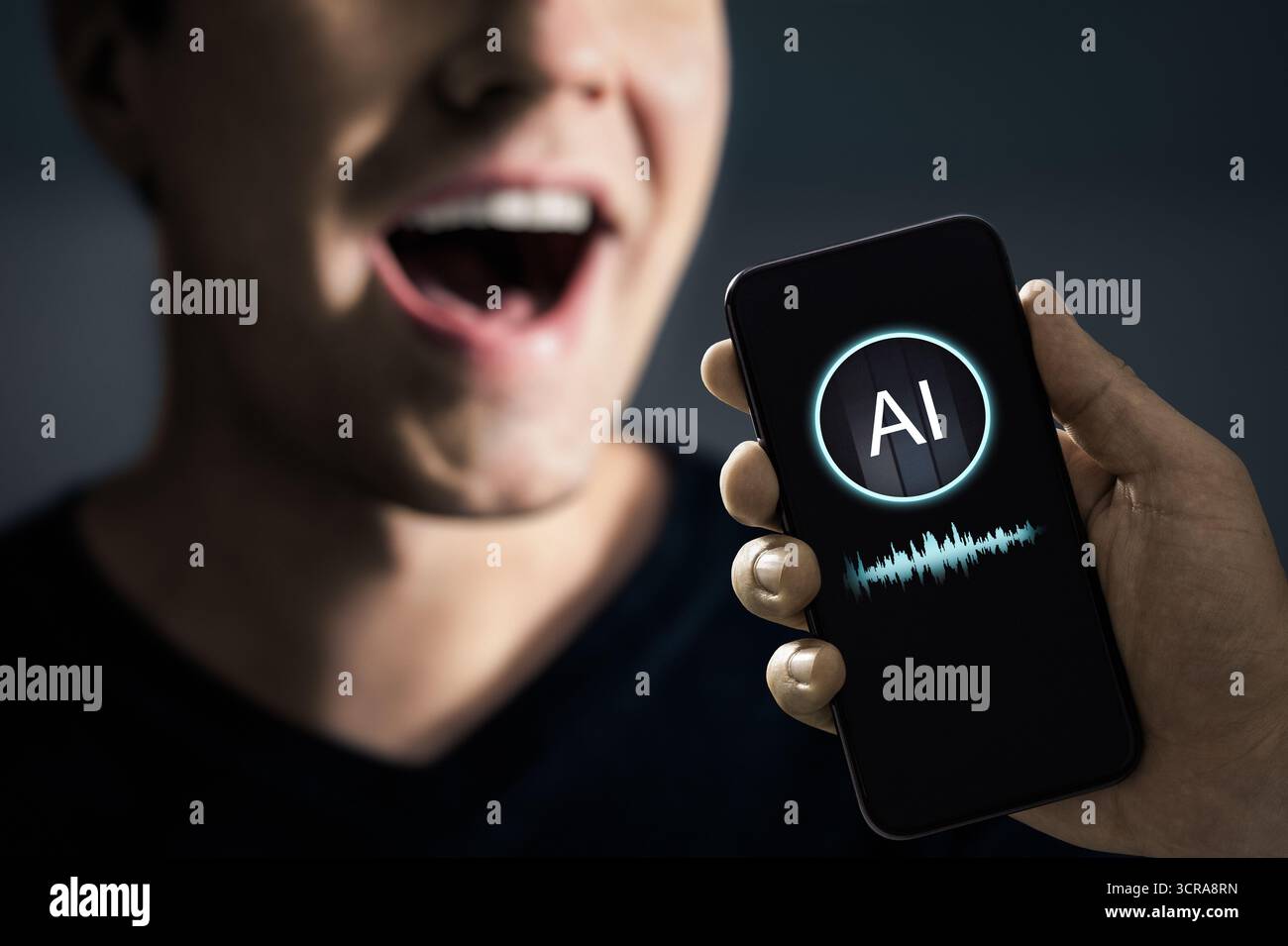 AI-Deepfake-Betrug. Deep Fake Clone Voice. Übersetzen Sie Audioinhalte mit der Telefon-App. Musik oder Stimmgenerator. Aussprache und Sprache. News-Podcast-Bot. Stockfoto