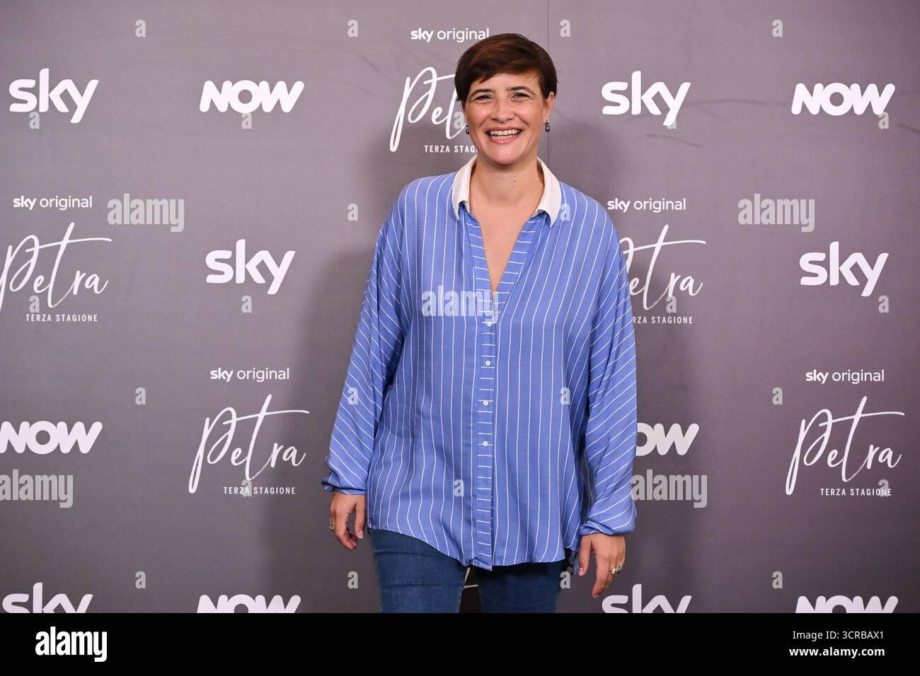 Rom, Italien. 30. September 2025. Ilaria Macchia nimmt am Fotogespräch zur Präsentation der Petra TV-Serie, Staffel 3 im 4Fontane Cinema, 30. September 2025, Rom, Italien Teil. Quelle: Domenico Cippitelli/Alamy Live News Stockfoto