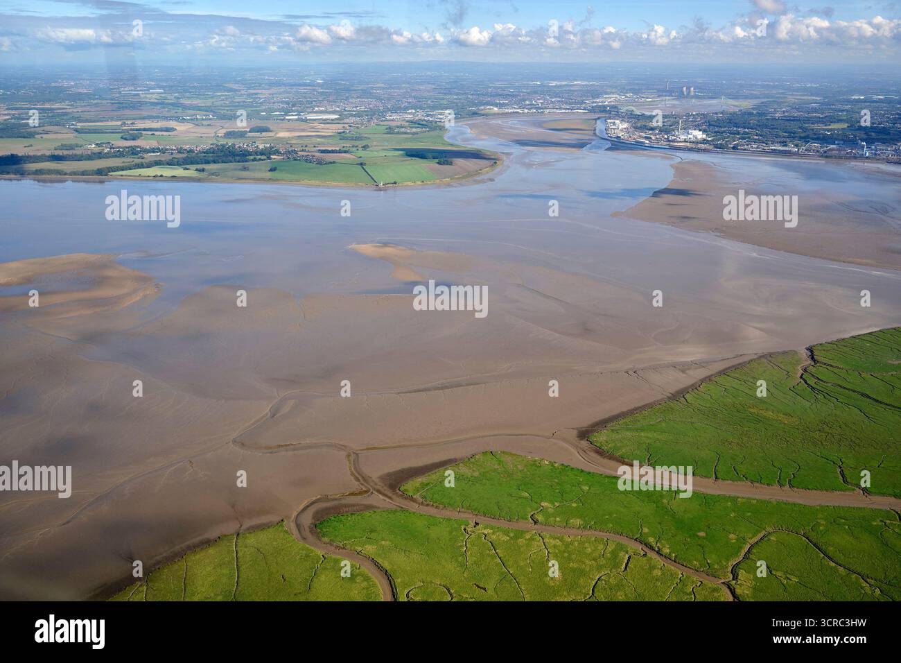 Eine Luftaufnahme der Mündung von Mersey im Nordwesten Englands, Großbritannien, westlich von Runcorn Stockfoto