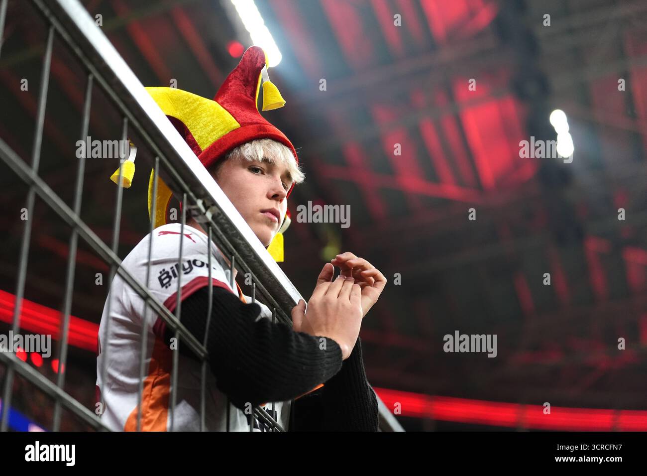 Galatasaray Fans vor der UEFA Champions League, Liga-Spiel im RAMSPARK in Istanbul, Türkei. Bilddatum: Dienstag, 30. September 2025. Stockfoto