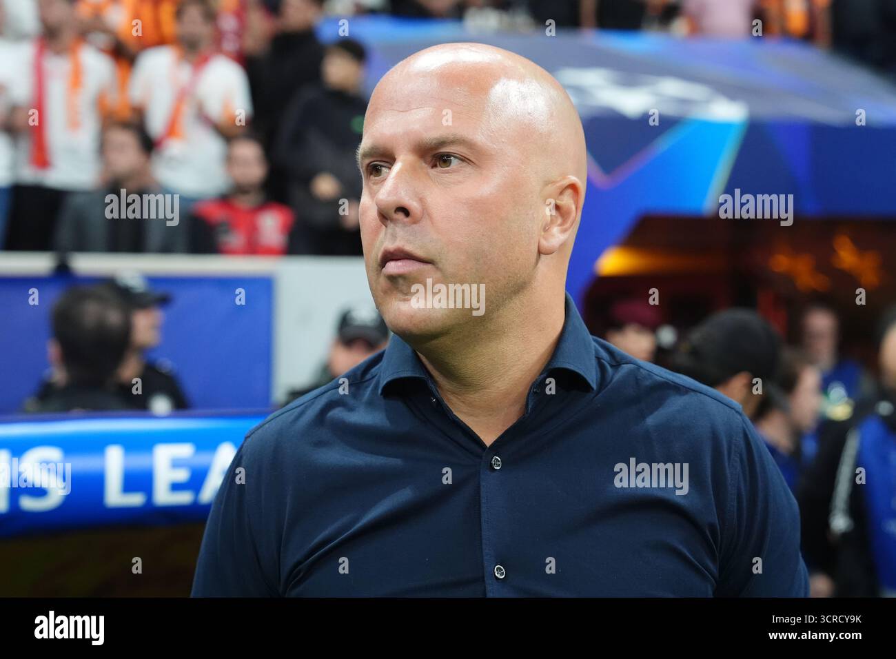 Liverpool-Manager Arne Slot vor der UEFA Champions League, Liga-Spiel im RAMSPARK in Istanbul, Türkei. Bilddatum: Dienstag, 30. September 2025. Stockfoto