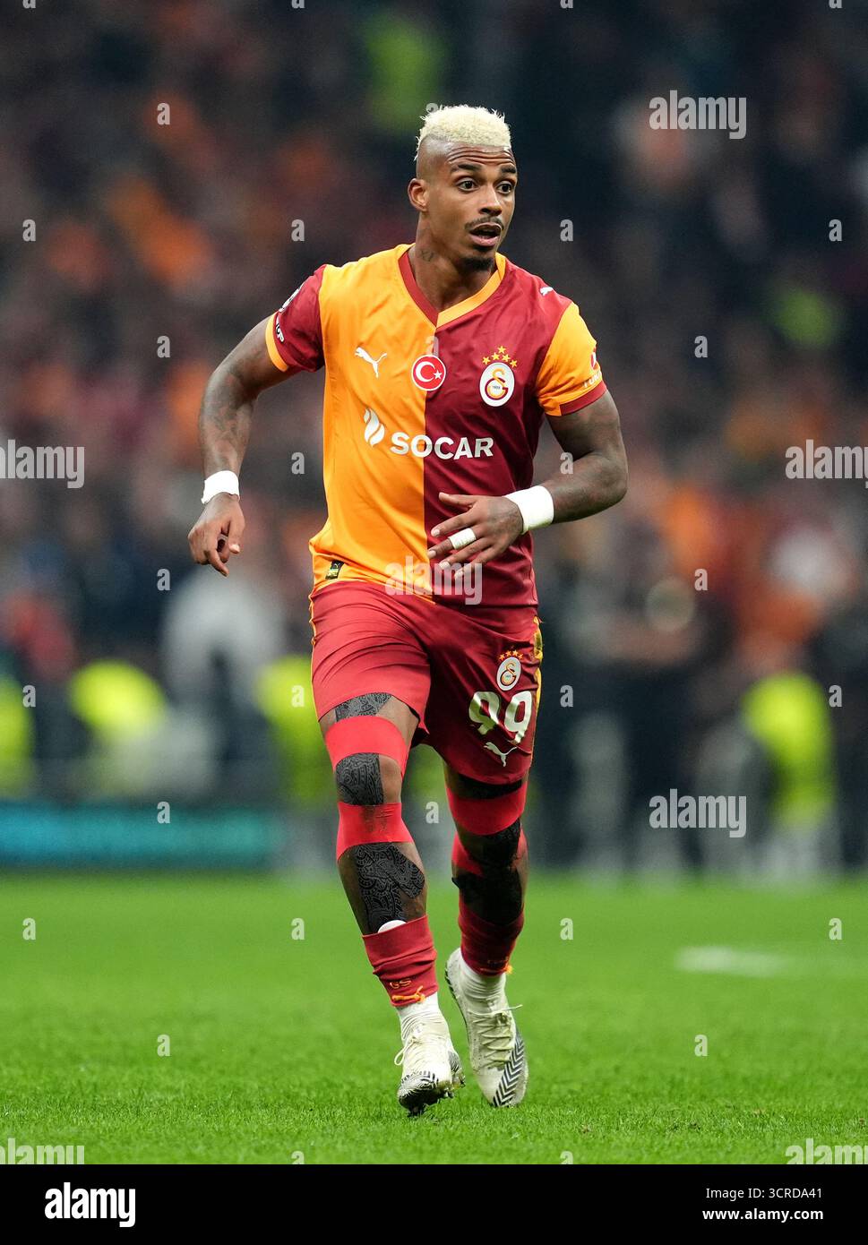 Galatasarays Mario Lemina während der UEFA Champions League, Ligaspiels im RAMSPARK in Istanbul, Türkei. Bilddatum: Dienstag, 30. September 2025. Stockfoto