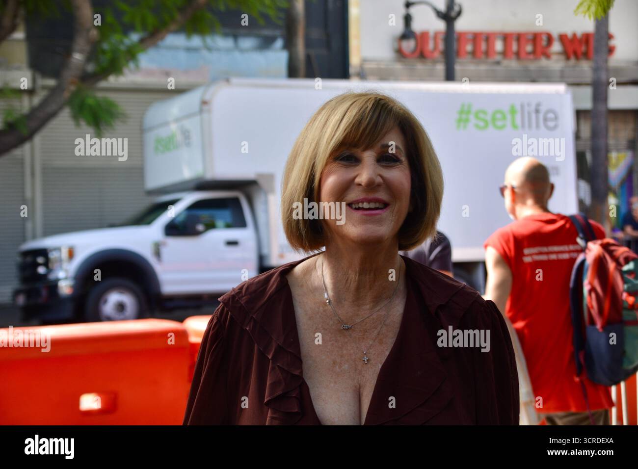 Los Angeles, Kalifornien, USA. 30. September 2025. Schauspielerin Joann Baron nimmt am 30. September 2025 an Fran Dreschers Hollywood Walk of Fame-Star-Zeremonie in Los Angeles Teil. Quelle: Sharon Graphics/Alamy Live News Stockfoto