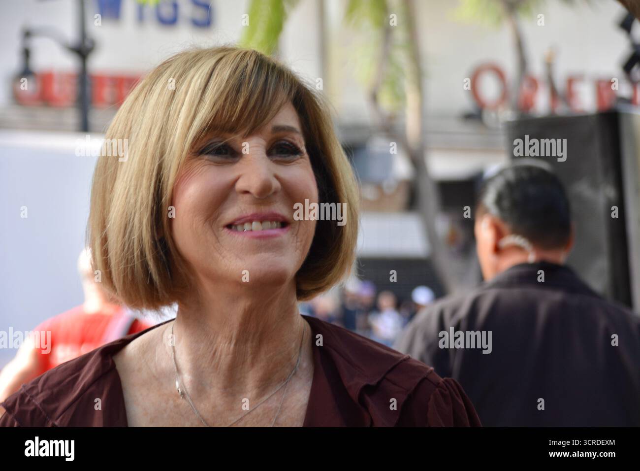 Los Angeles, Kalifornien, USA. 30. September 2025. Schauspielerin Joann Baron nimmt am 30. September 2025 an Fran Dreschers Hollywood Walk of Fame-Star-Zeremonie in Los Angeles Teil. Quelle: Sharon Graphics/Alamy Live News Stockfoto